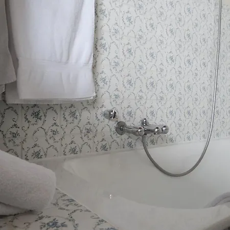 Des Chasseurs Hotel